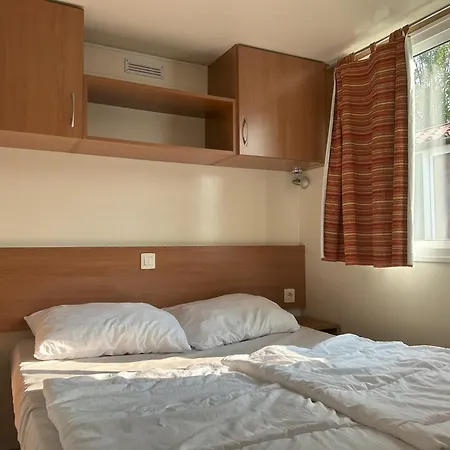 Adriacamp Mobile Homes キャンプ場 *